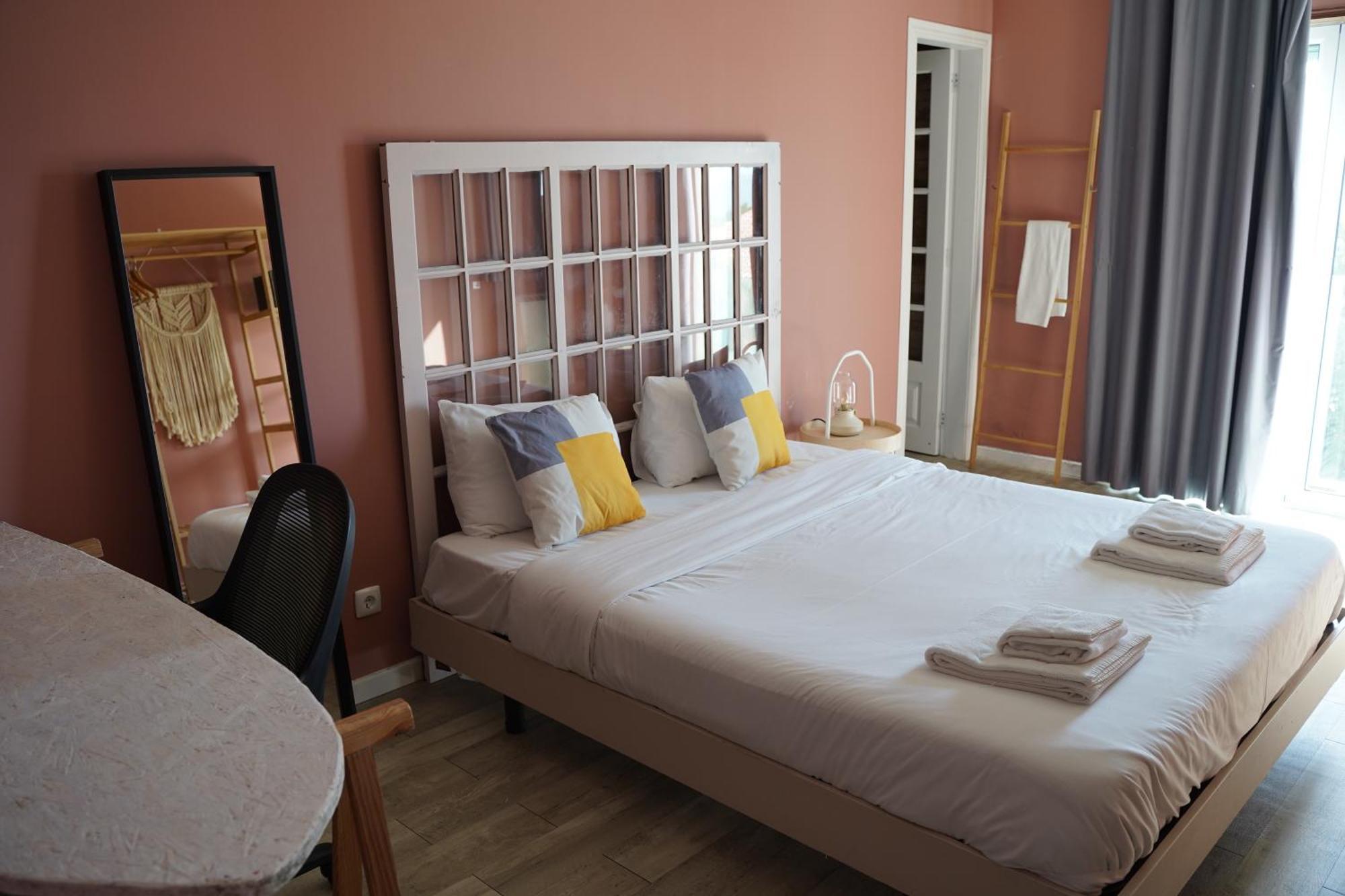 Ericeira Destination Hostel Exterior photo